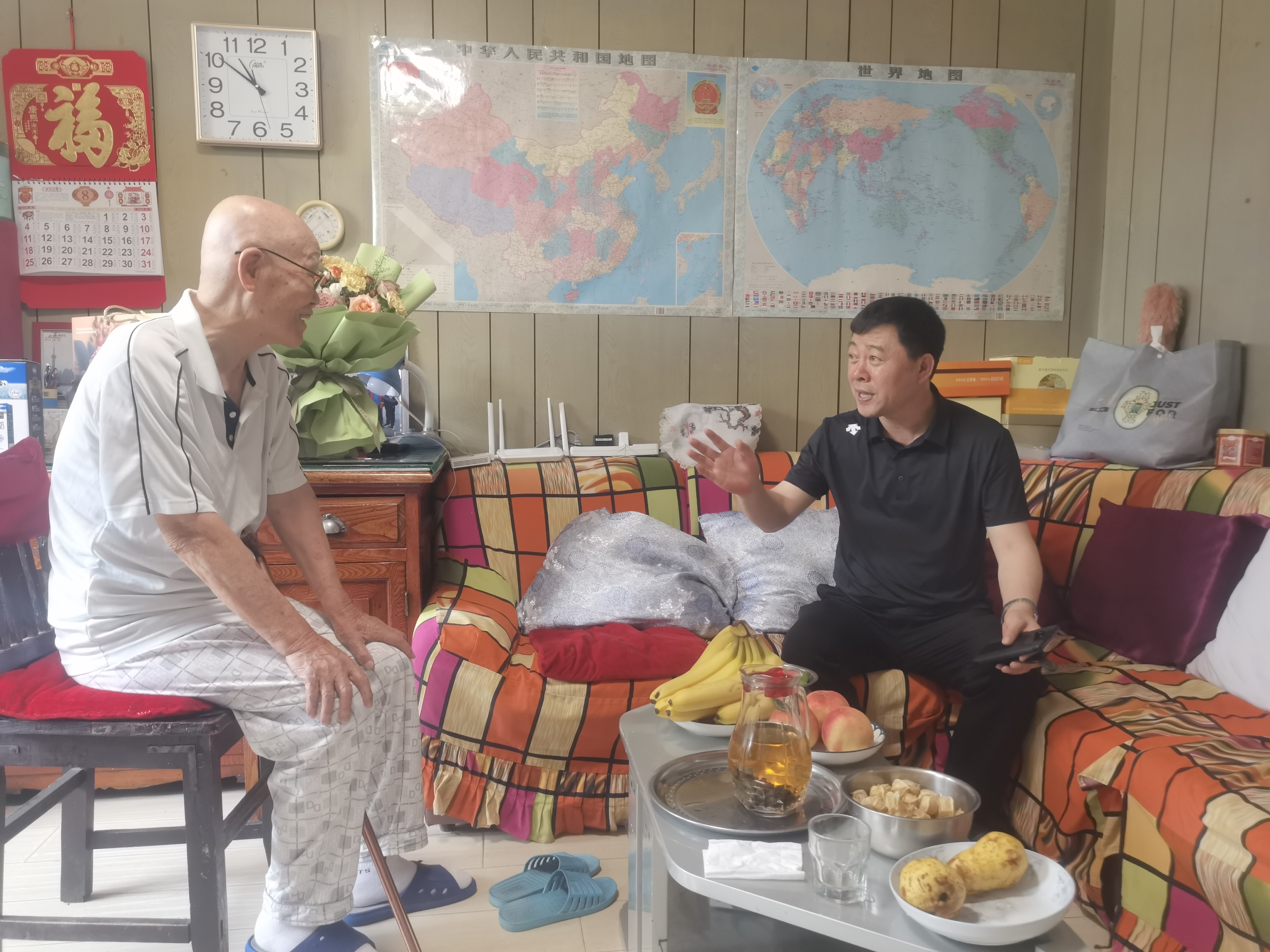 鸡西市商务局开展“爱在七夕，见证金婚，传承好家风”主题活动