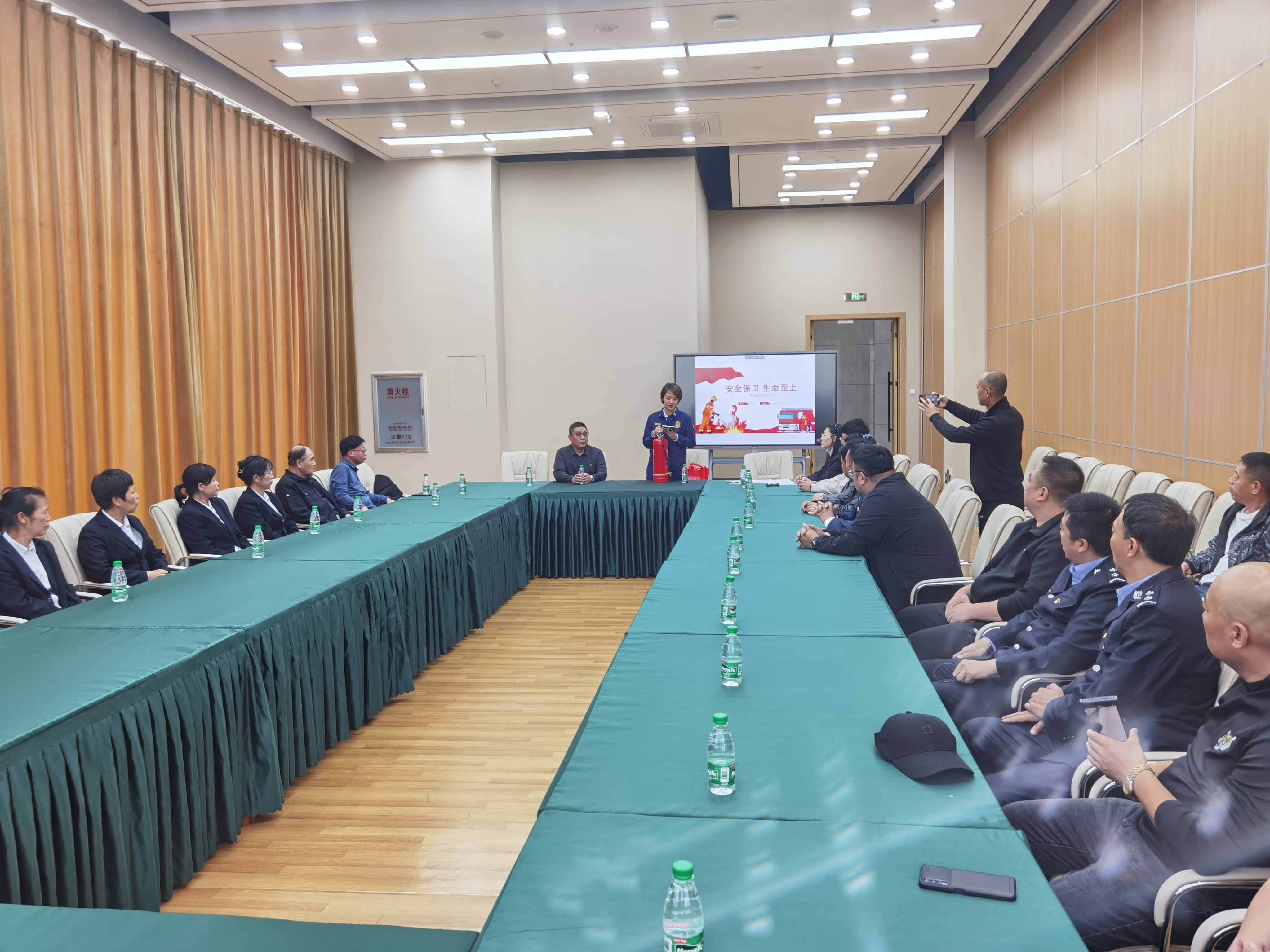安全保卫、生命至上——保卫支部开展“119”消防宣传教育活动